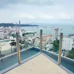 海景2居室芭堤雅市区the Base网红无边泳池紧邻中央商场