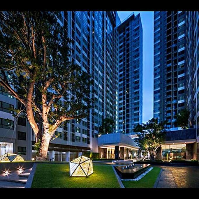 海景2居室芭堤雅市区the Base网红无边泳池紧邻中央商场 * Pattaya